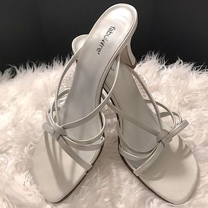 Fabulaire sandals Silver Womens size 10 Flip Flop Thongs heels